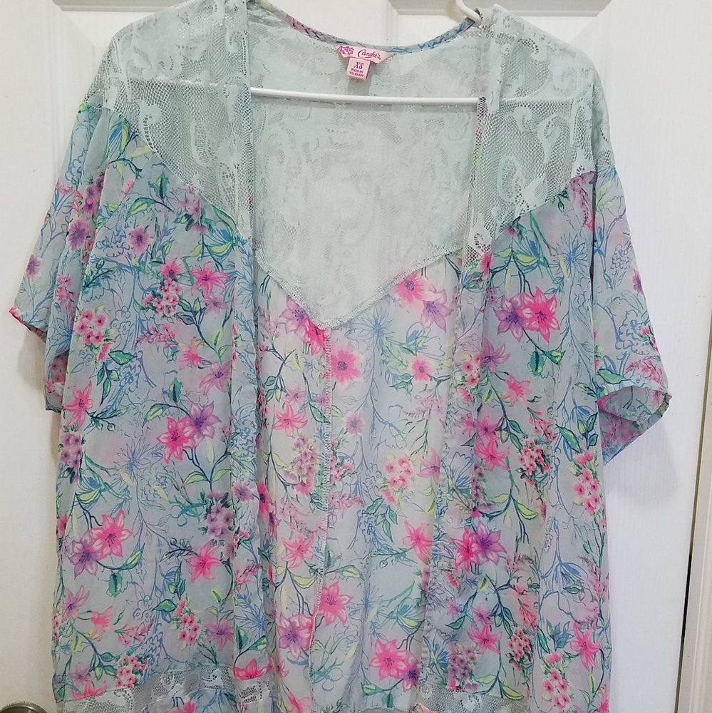 SOLD: Candies floral and lace kimono
